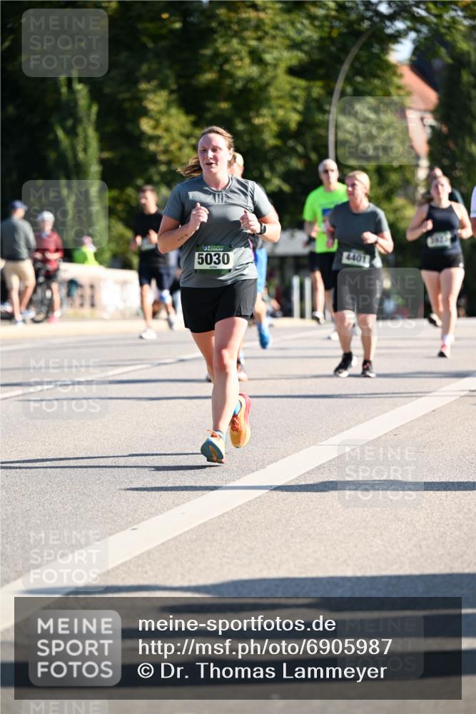 01.09.2024 - BARMER Alsterlauf Dr. Thomas Lammeyer http://msf.ph/oto/6905987 01.09.2024 09:41:37 Laufen 5030, 3025, 4401 meine-sportfotos.de