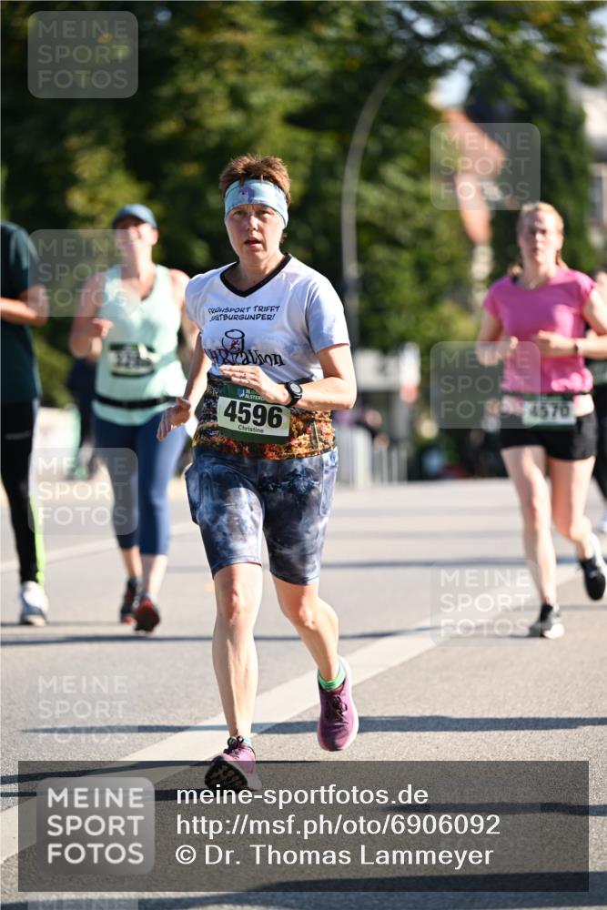 01.09.2024 - BARMER Alsterlauf Dr. Thomas Lammeyer http://msf.ph/oto/6906092 01.09.2024 09:41:44 Laufen 4596, 4570 meine-sportfotos.de