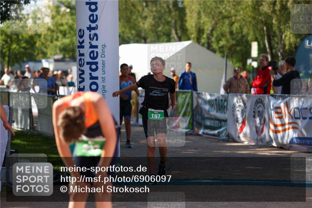 01.09.2024 - 17. Tribühne Triathlon Michael Strokosch http://msf.ph/oto/6906097 01.09.2024 11:10:18 Ziel 108, 180, 189, 197 meine-sportfotos.de