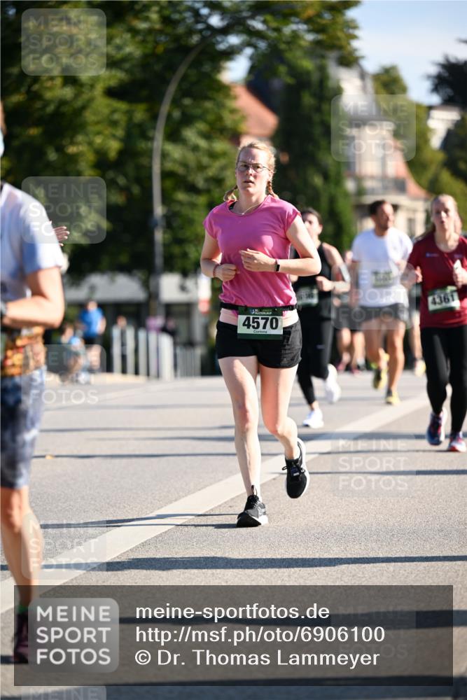 01.09.2024 - BARMER Alsterlauf Dr. Thomas Lammeyer http://msf.ph/oto/6906100 01.09.2024 09:41:44 Laufen 4570, 4361 meine-sportfotos.de