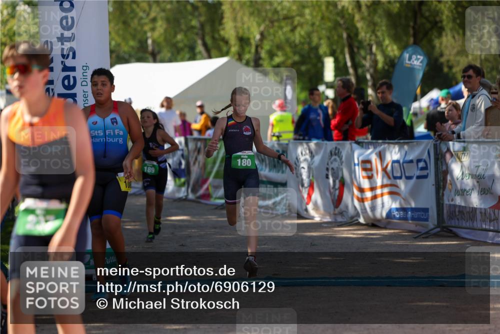 01.09.2024 - 17. Tribühne Triathlon Michael Strokosch http://msf.ph/oto/6906129 01.09.2024 11:10:21 Ziel 108, 138, 180, 189, 197 meine-sportfotos.de
