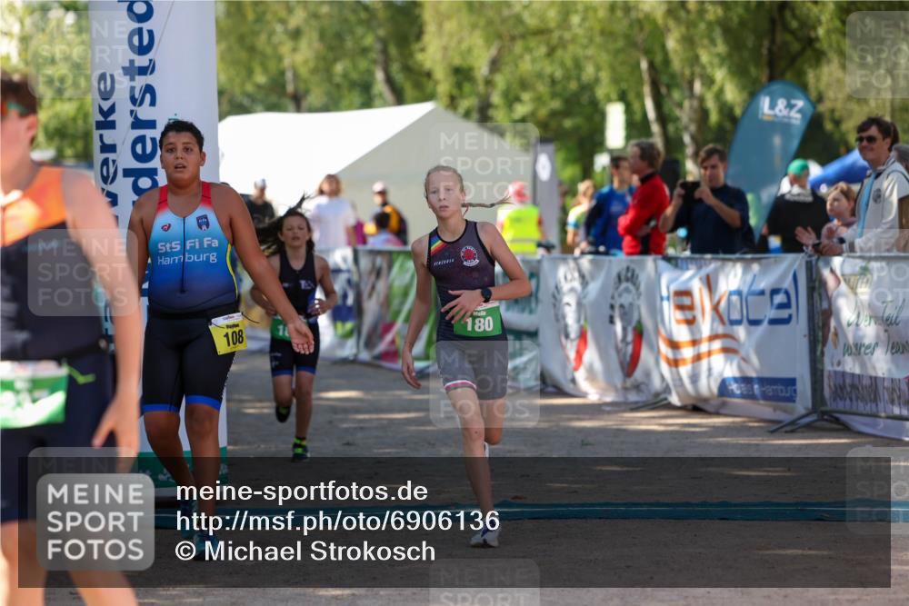 01.09.2024 - 17. Tribühne Triathlon Michael Strokosch http://msf.ph/oto/6906136 01.09.2024 11:10:22 Ziel 108, 138, 180, 189, 197 meine-sportfotos.de
