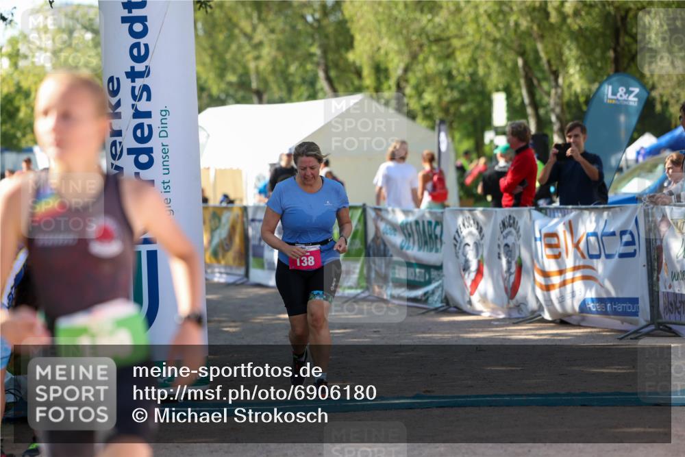 01.09.2024 - 17. Tribühne Triathlon Michael Strokosch http://msf.ph/oto/6906180 01.09.2024 11:10:26 Ziel 138, 180, 189, 190, 193 meine-sportfotos.de