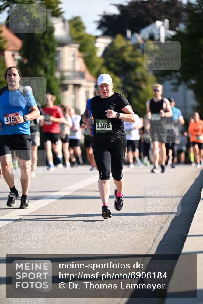 01.09.2024 - BARMER Alsterlauf Dr. Thomas Lammeyer http://msf.ph/oto/6906184 01.09.2024 09:41:49 Laufen 315, 2398 meine-sportfotos.de