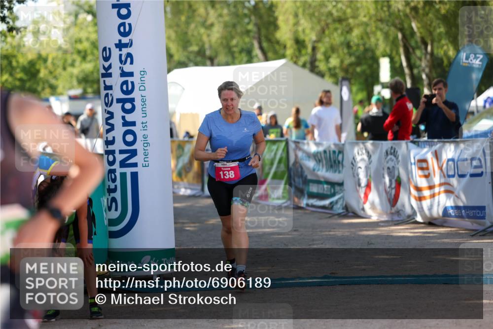 01.09.2024 - 17. Tribühne Triathlon Michael Strokosch http://msf.ph/oto/6906189 01.09.2024 11:10:26 Ziel 138, 180, 189, 190, 193 meine-sportfotos.de