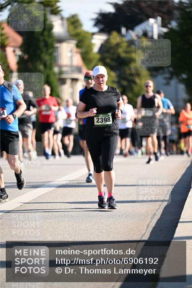 01.09.2024 - BARMER Alsterlauf Dr. Thomas Lammeyer http://msf.ph/oto/6906192 01.09.2024 09:41:49 Laufen 54, 2398 meine-sportfotos.de