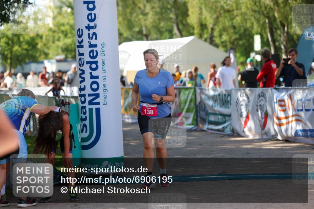 01.09.2024 - 17. Tribühne Triathlon Michael Strokosch http://msf.ph/oto/6906195 01.09.2024 11:10:27 Ziel 138, 189, 190, 193 meine-sportfotos.de