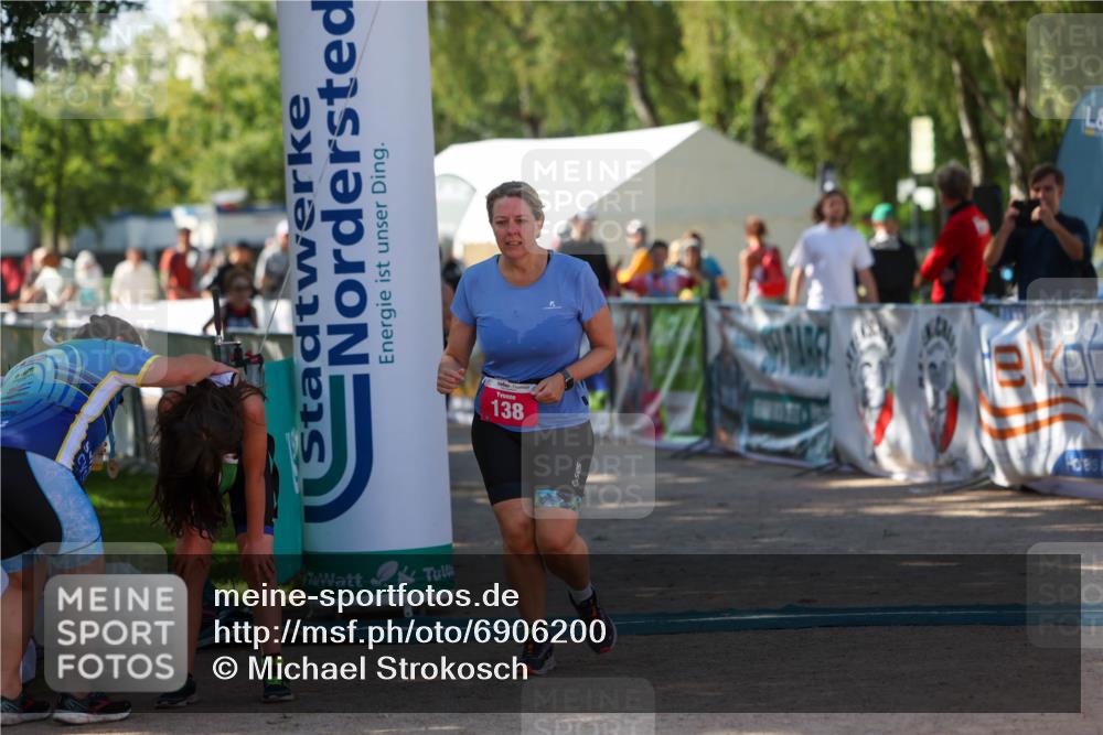 01.09.2024 - 17. Tribühne Triathlon Michael Strokosch http://msf.ph/oto/6906200 01.09.2024 11:10:27 Ziel 138, 189, 190, 193 meine-sportfotos.de