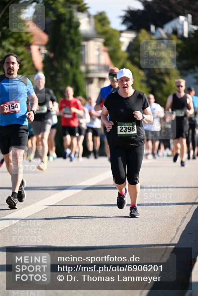 01.09.2024 - BARMER Alsterlauf Dr. Thomas Lammeyer http://msf.ph/oto/6906201 01.09.2024 09:41:49 Laufen 154, 2398 meine-sportfotos.de