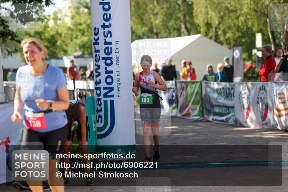 01.09.2024 - 17. Tribühne Triathlon Michael Strokosch http://msf.ph/oto/6906221 01.09.2024 11:10:29 Ziel 138, 190, 193 meine-sportfotos.de