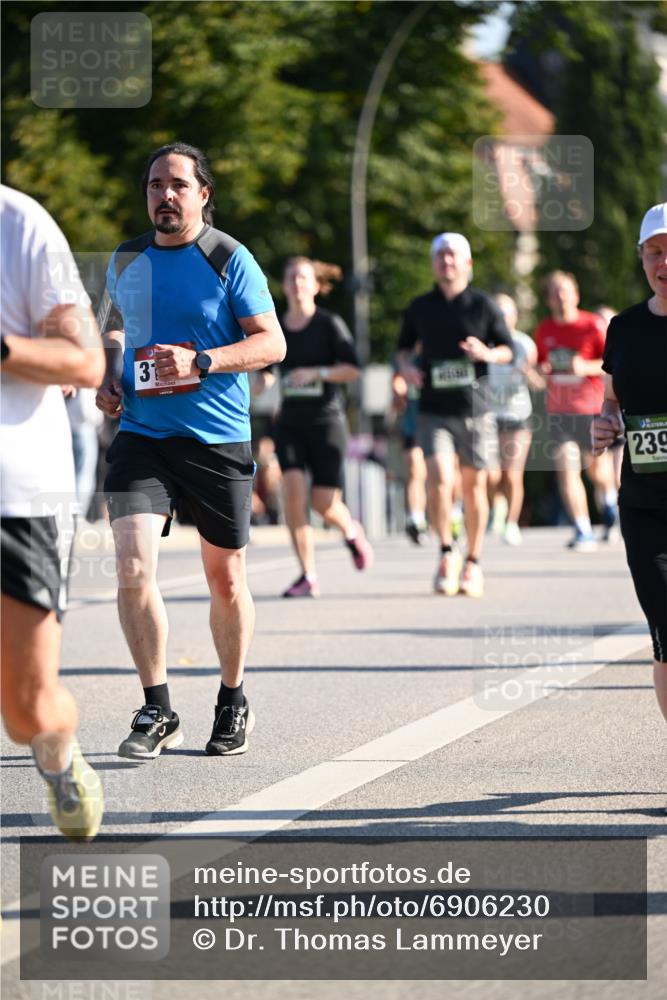 01.09.2024 - BARMER Alsterlauf Dr. Thomas Lammeyer http://msf.ph/oto/6906230 01.09.2024 09:41:50 Laufen 31, 239 meine-sportfotos.de
