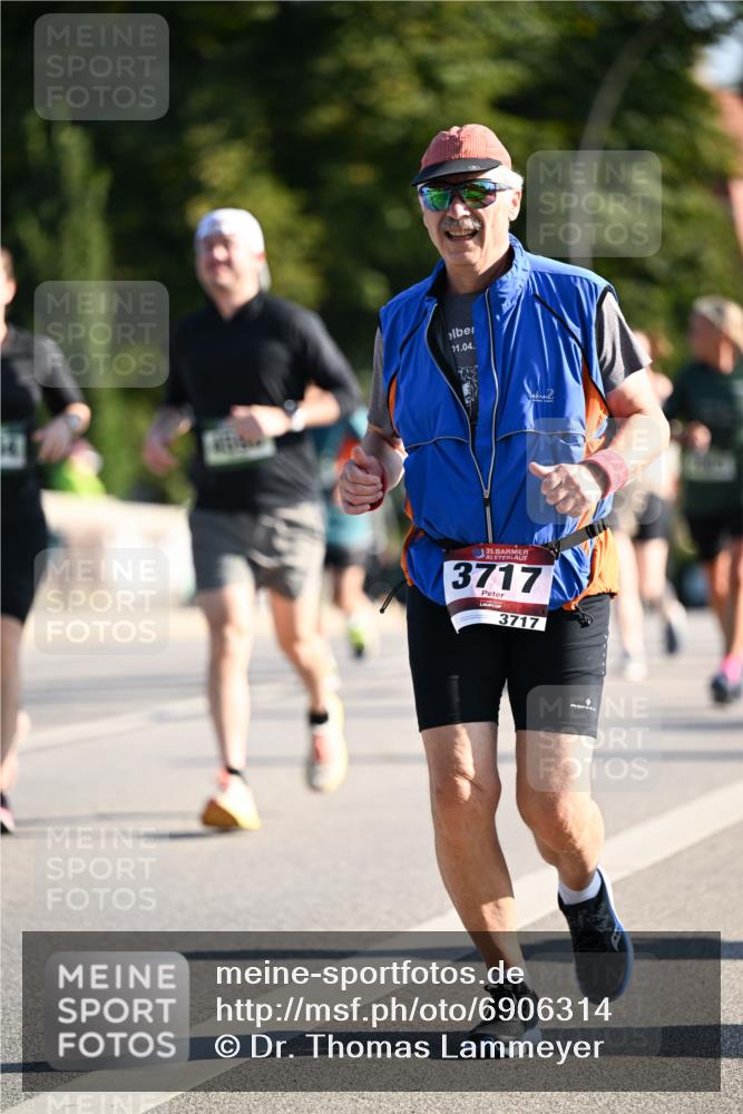 01.09.2024 - BARMER Alsterlauf Dr. Thomas Lammeyer http://msf.ph/oto/6906314 01.09.2024 09:41:54 Laufen 01, 04, 35, 3717, 3717 meine-sportfotos.de