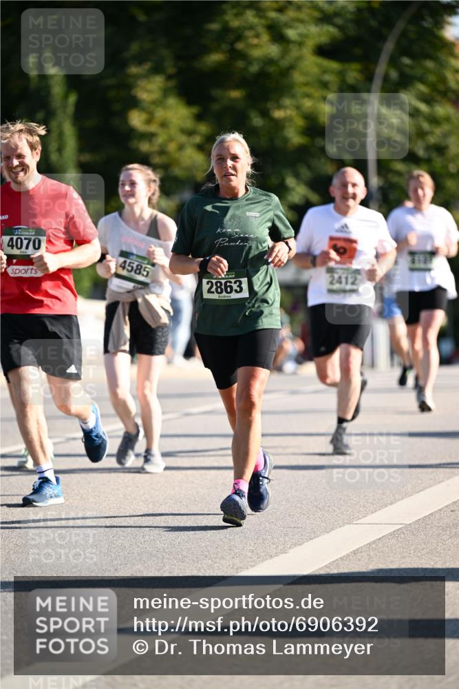 01.09.2024 - BARMER Alsterlauf Dr. Thomas Lammeyer http://msf.ph/oto/6906392 01.09.2024 09:41:57 Laufen 4070, 4585, 2863, 2412 meine-sportfotos.de