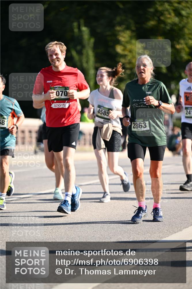 01.09.2024 - BARMER Alsterlauf Dr. Thomas Lammeyer http://msf.ph/oto/6906398 01.09.2024 09:41:57 Laufen 58, 070, 4585, 4345, 2863, 241 meine-sportfotos.de