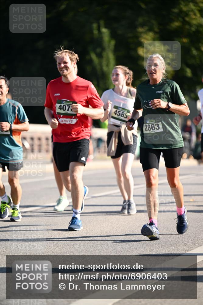 01.09.2024 - BARMER Alsterlauf Dr. Thomas Lammeyer http://msf.ph/oto/6906403 01.09.2024 09:41:57 Laufen 407, 4585, 2863 meine-sportfotos.de