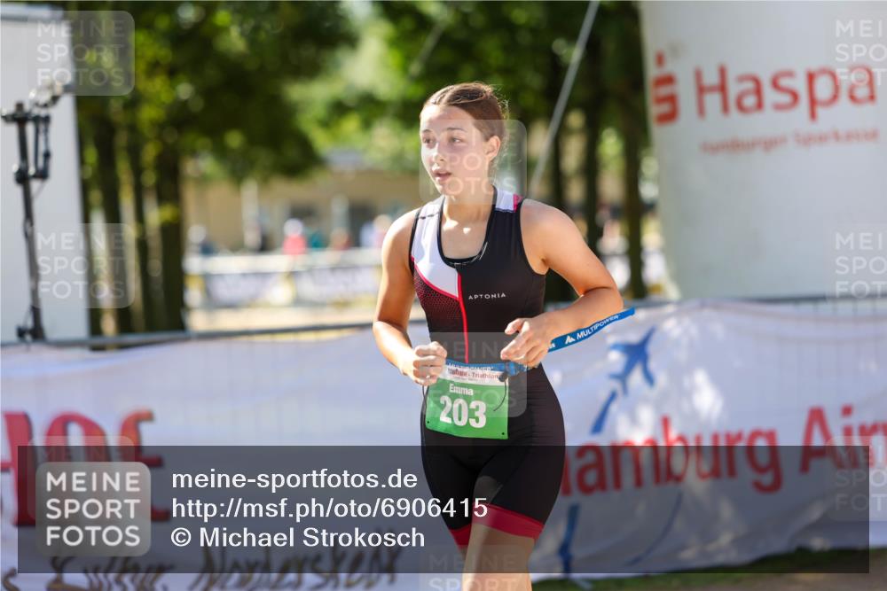 01.09.2024 - 17. Tribühne Triathlon Michael Strokosch http://msf.ph/oto/6906415 01.09.2024 11:11:58 Ziel 203 meine-sportfotos.de