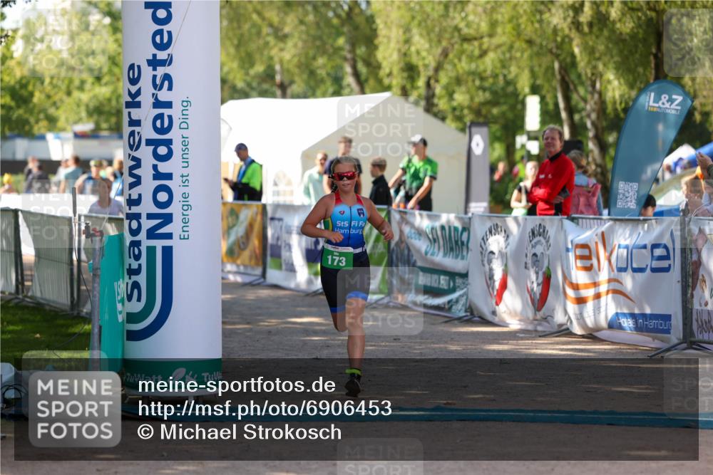 01.09.2024 - 17. Tribühne Triathlon Michael Strokosch http://msf.ph/oto/6906453 01.09.2024 11:12:10 Ziel 173, 196 meine-sportfotos.de