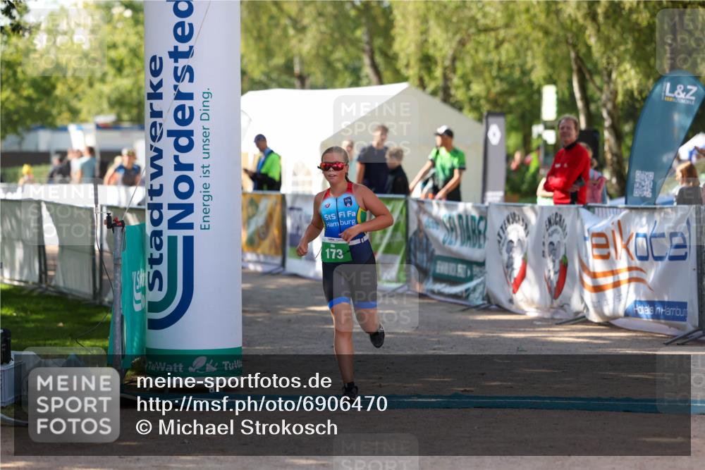 01.09.2024 - 17. Tribühne Triathlon Michael Strokosch http://msf.ph/oto/6906470 01.09.2024 11:12:10 Ziel 173, 196 meine-sportfotos.de