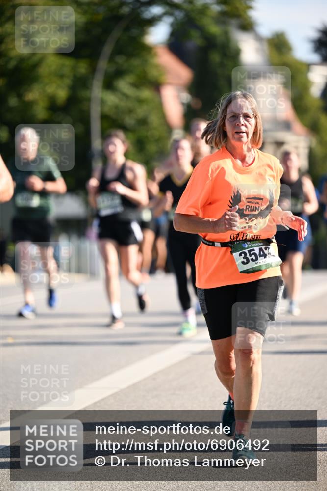 01.09.2024 - BARMER Alsterlauf Dr. Thomas Lammeyer http://msf.ph/oto/6906492 01.09.2024 09:42:01 Laufen 35, 8, 354 meine-sportfotos.de