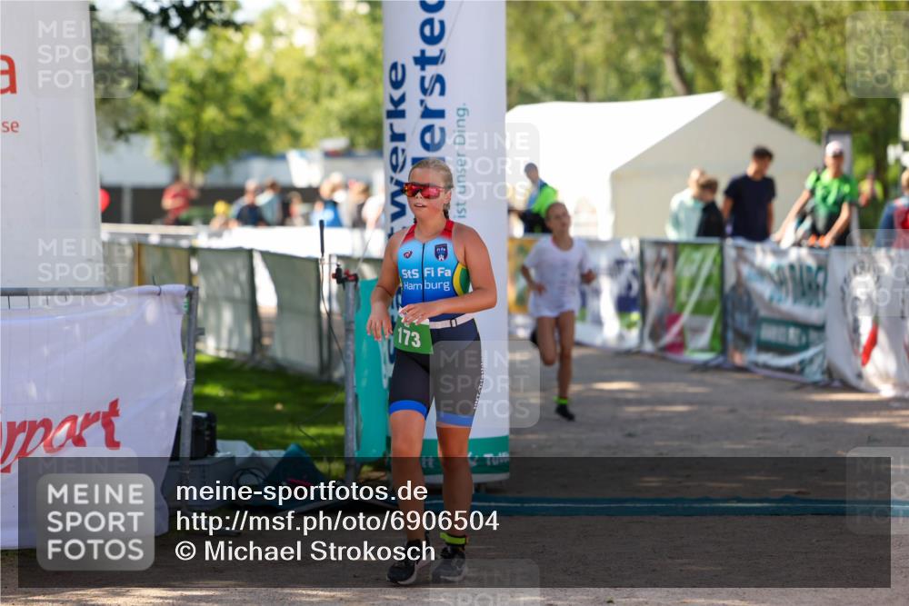 01.09.2024 - 17. Tribühne Triathlon Michael Strokosch http://msf.ph/oto/6906504 01.09.2024 11:12:12 Ziel 173, 196 meine-sportfotos.de