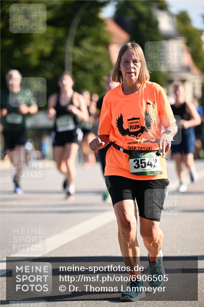 01.09.2024 - BARMER Alsterlauf Dr. Thomas Lammeyer http://msf.ph/oto/6906505 01.09.2024 09:42:01 Laufen 35, 3542 meine-sportfotos.de