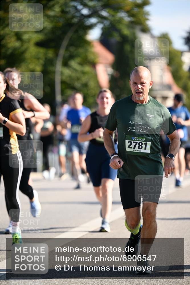 01.09.2024 - BARMER Alsterlauf Dr. Thomas Lammeyer http://msf.ph/oto/6906547 01.09.2024 09:42:03 Laufen 35, 2781 meine-sportfotos.de