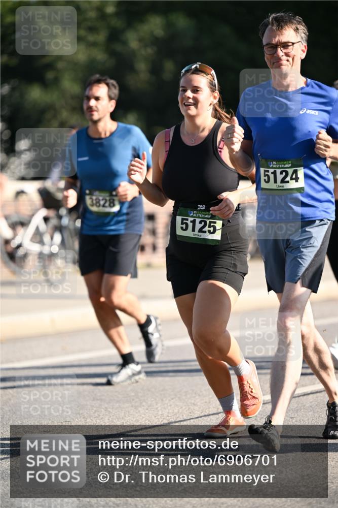 01.09.2024 - BARMER Alsterlauf Dr. Thomas Lammeyer http://msf.ph/oto/6906701 01.09.2024 09:42:09 Laufen 3828, 35, 5125, 35, 5124 meine-sportfotos.de