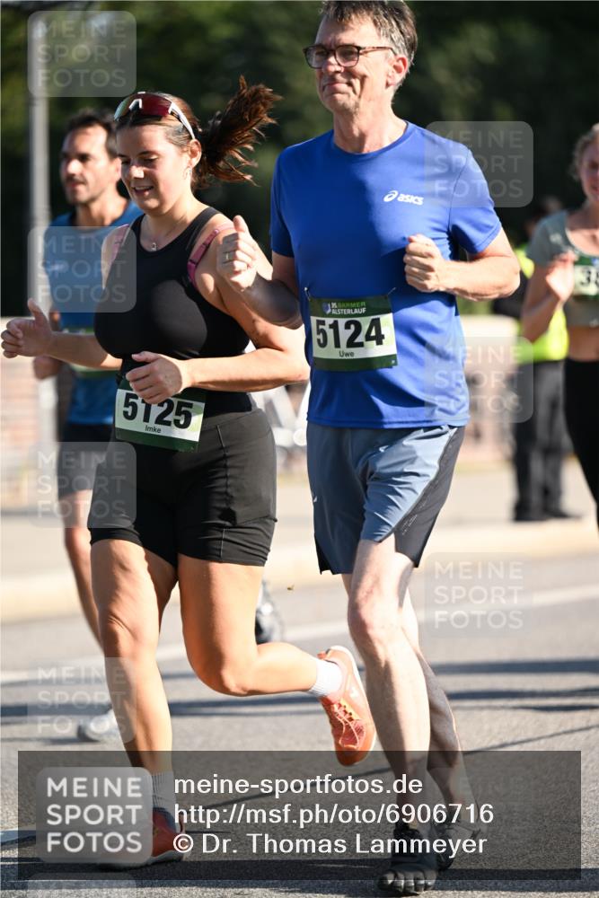 01.09.2024 - BARMER Alsterlauf Dr. Thomas Lammeyer http://msf.ph/oto/6906716 01.09.2024 09:42:10 Laufen 5125, 135, 5124, 3 meine-sportfotos.de