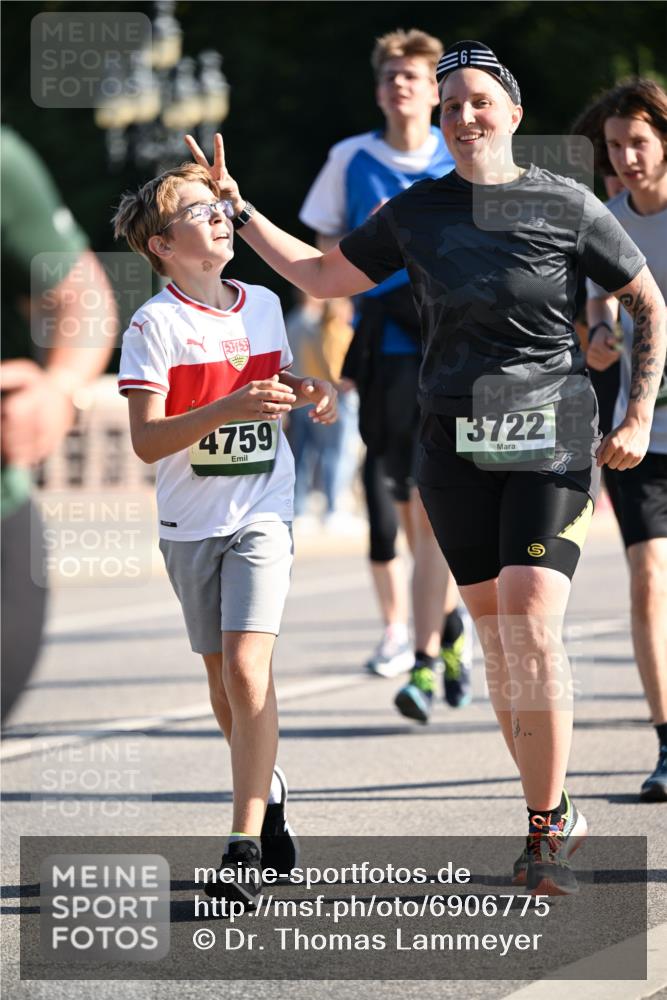 01.09.2024 - BARMER Alsterlauf Dr. Thomas Lammeyer http://msf.ph/oto/6906775 01.09.2024 09:42:13 Laufen 15, 4759, 13722, 3 meine-sportfotos.de