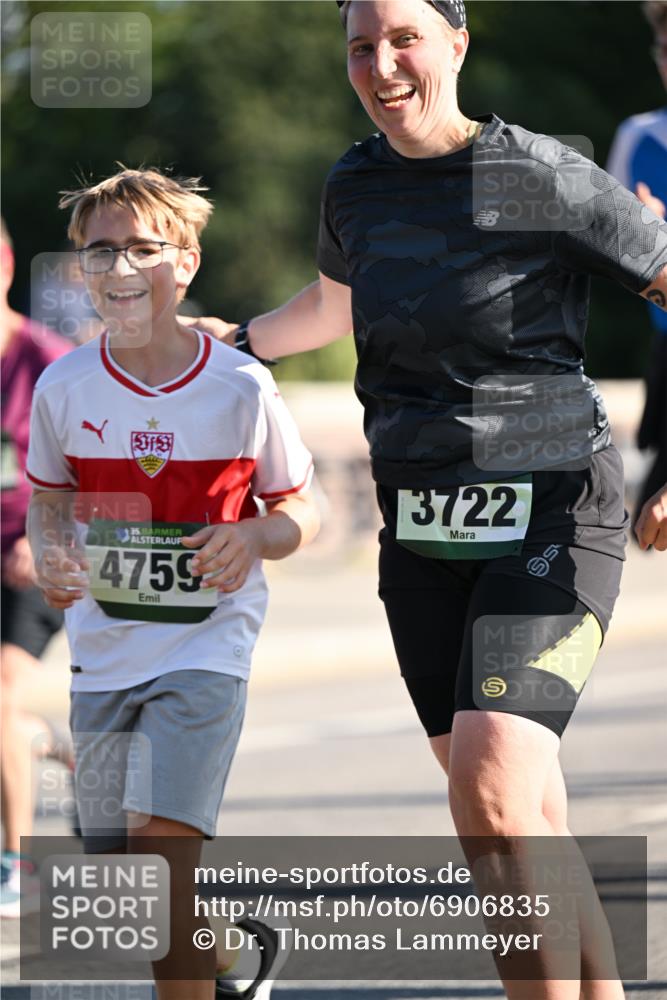 01.09.2024 - BARMER Alsterlauf Dr. Thomas Lammeyer http://msf.ph/oto/6906835 01.09.2024 09:42:15 Laufen 35, 4759, 3722 meine-sportfotos.de
