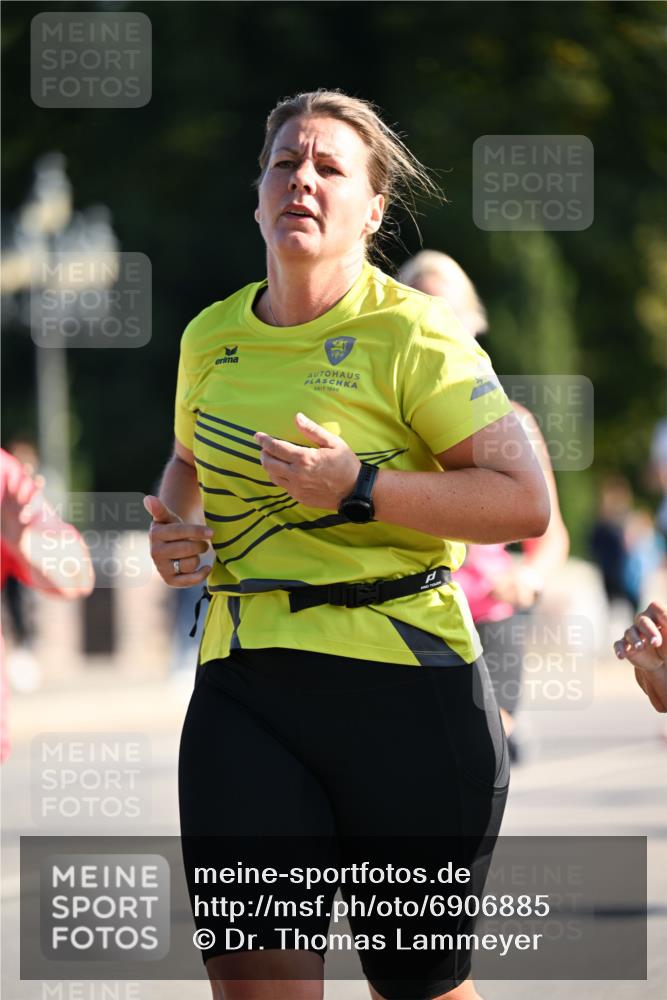 01.09.2024 - BARMER Alsterlauf Dr. Thomas Lammeyer http://msf.ph/oto/6906885 01.09.2024 09:42:17 Laufen 1950 meine-sportfotos.de