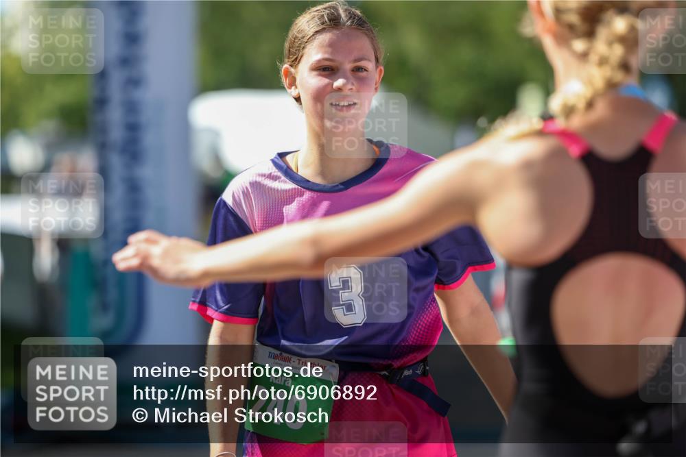 01.09.2024 - 17. Tribühne Triathlon Michael Strokosch http://msf.ph/oto/6906892 01.09.2024 11:13:18 Ziel 201, 202, 240 meine-sportfotos.de