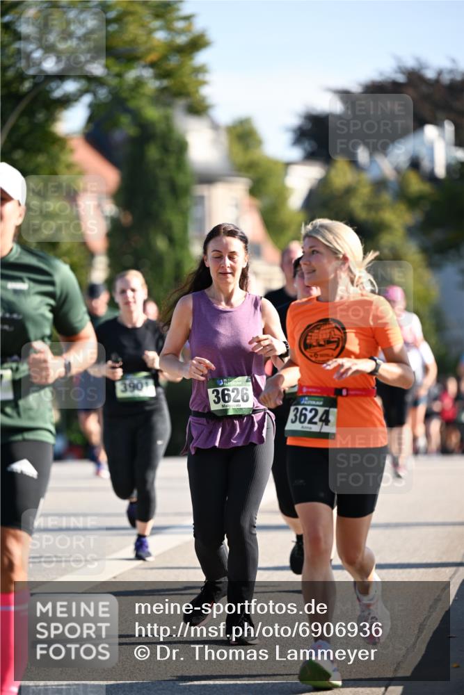 01.09.2024 - BARMER Alsterlauf Dr. Thomas Lammeyer http://msf.ph/oto/6906936 01.09.2024 09:42:20 Laufen 390, 3626, 3624 meine-sportfotos.de
