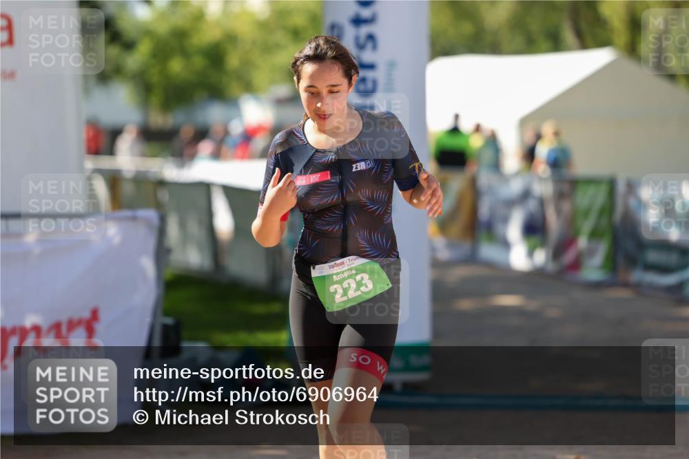 01.09.2024 - 17. Tribühne Triathlon Michael Strokosch http://msf.ph/oto/6906964 01.09.2024 11:15:26 Ziel 223 meine-sportfotos.de