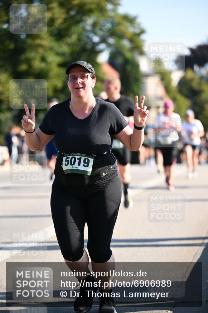 01.09.2024 - BARMER Alsterlauf Dr. Thomas Lammeyer http://msf.ph/oto/6906989 01.09.2024 09:42:23 Laufen 5019 meine-sportfotos.de