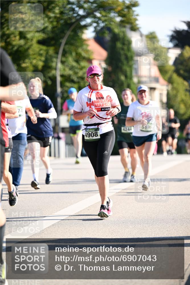 01.09.2024 - BARMER Alsterlauf Dr. Thomas Lammeyer http://msf.ph/oto/6907043 01.09.2024 09:42:26 Laufen 74, 4908, 5199 meine-sportfotos.de