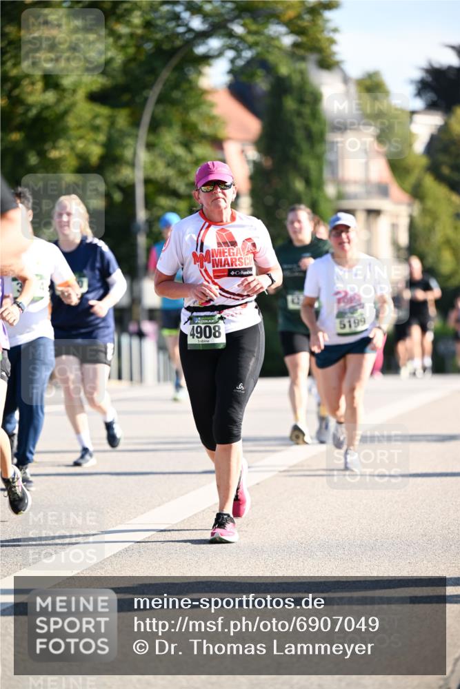 01.09.2024 - BARMER Alsterlauf Dr. Thomas Lammeyer http://msf.ph/oto/6907049 01.09.2024 09:42:26 Laufen 4908, 5199 meine-sportfotos.de