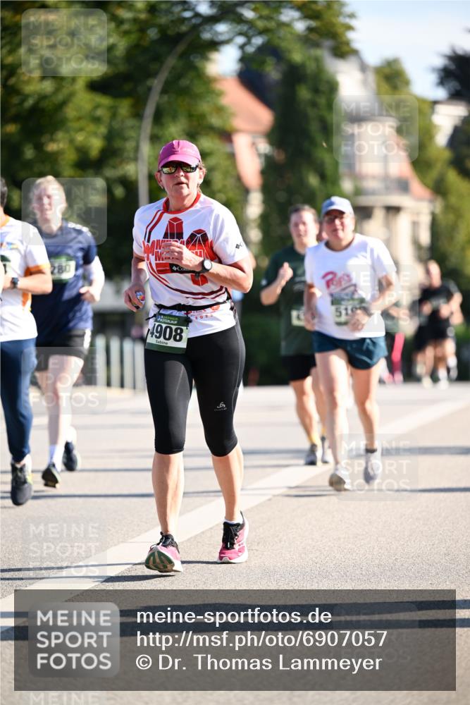 01.09.2024 - BARMER Alsterlauf Dr. Thomas Lammeyer http://msf.ph/oto/6907057 01.09.2024 09:42:26 Laufen 280, 4908, 202, 519 meine-sportfotos.de