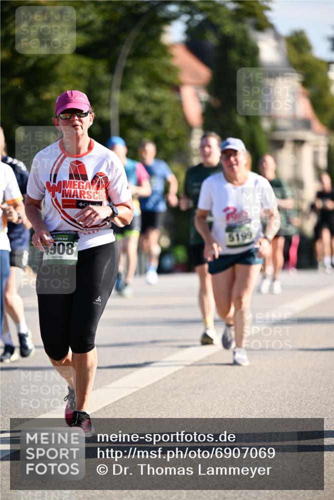 01.09.2024 - BARMER Alsterlauf Dr. Thomas Lammeyer http://msf.ph/oto/6907069 01.09.2024 09:42:27 Laufen 35, 908, 25, 6, 5199 meine-sportfotos.de