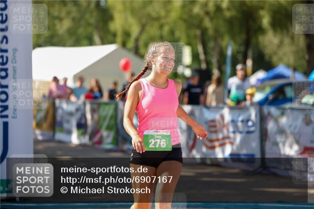 01.09.2024 - 17. Tribühne Triathlon Michael Strokosch http://msf.ph/oto/6907167 01.09.2024 11:17:36 Ziel 276 meine-sportfotos.de