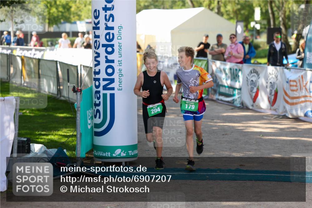 01.09.2024 - 17. Tribühne Triathlon Michael Strokosch http://msf.ph/oto/6907207 01.09.2024 11:20:36 Ziel 179, 204 meine-sportfotos.de
