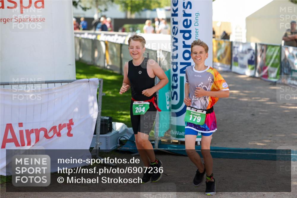 01.09.2024 - 17. Tribühne Triathlon Michael Strokosch http://msf.ph/oto/6907236 01.09.2024 11:20:37 Ziel 179, 204 meine-sportfotos.de