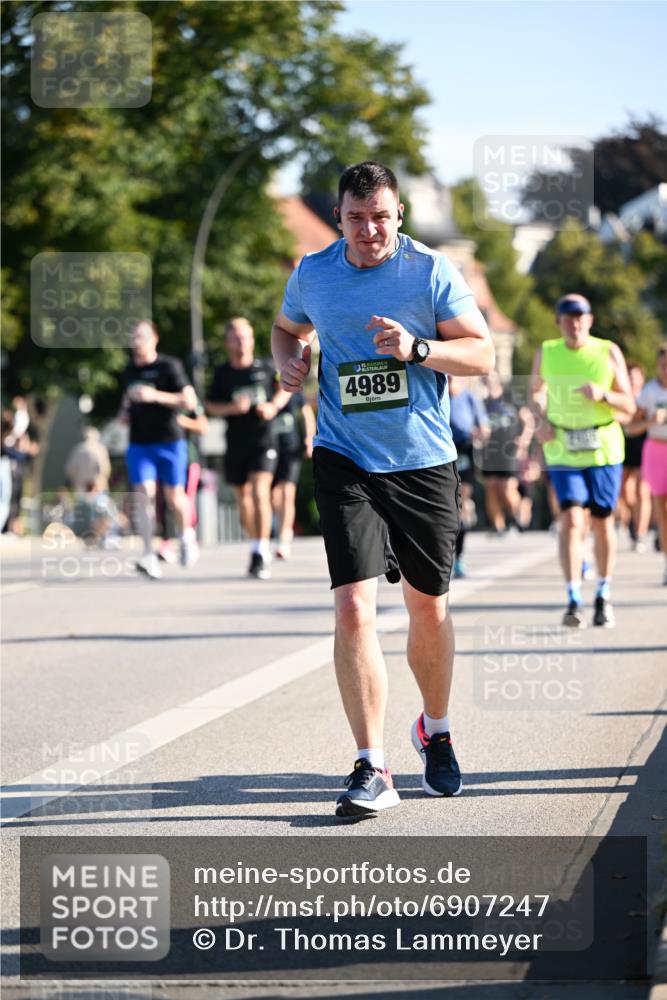 01.09.2024 - BARMER Alsterlauf Dr. Thomas Lammeyer http://msf.ph/oto/6907247 01.09.2024 09:42:34 Laufen 4989, 2184 meine-sportfotos.de