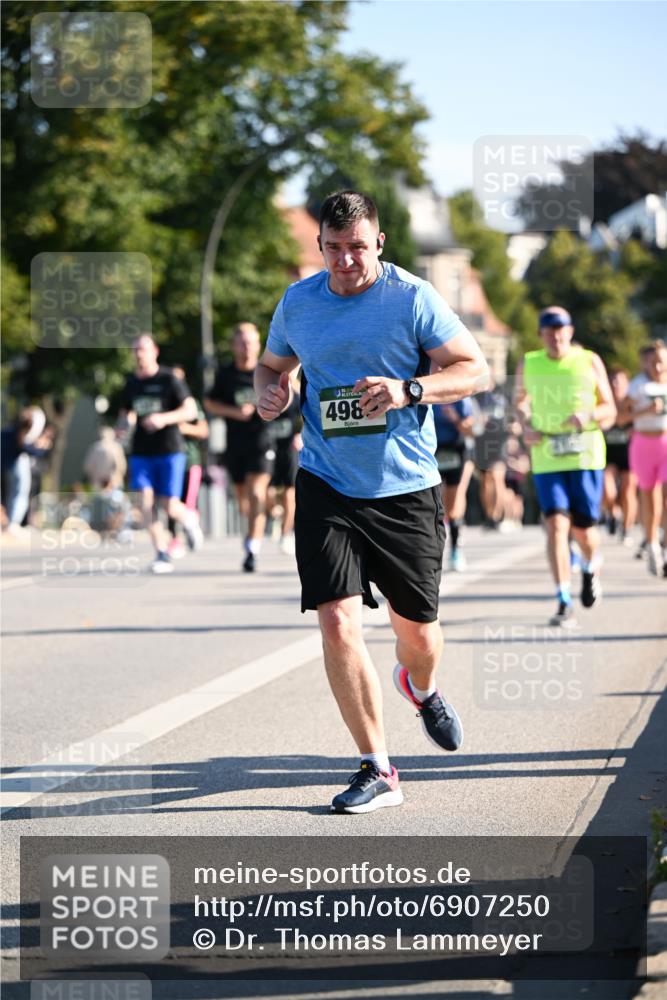 01.09.2024 - BARMER Alsterlauf Dr. Thomas Lammeyer http://msf.ph/oto/6907250 01.09.2024 09:42:34 Laufen 498 meine-sportfotos.de