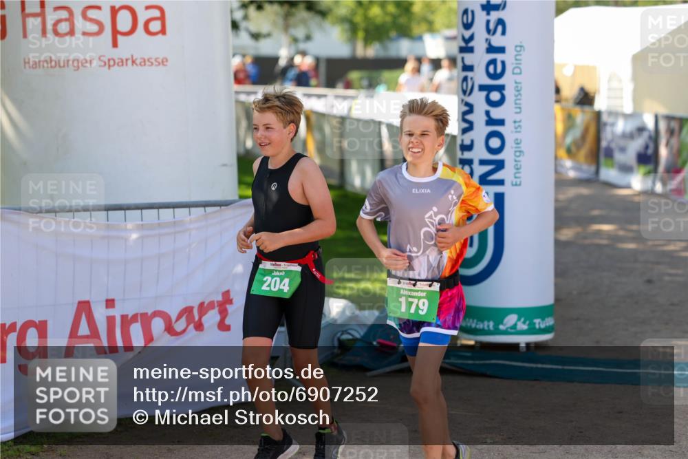 01.09.2024 - 17. Tribühne Triathlon Michael Strokosch http://msf.ph/oto/6907252 01.09.2024 11:20:37 Ziel 179, 204 meine-sportfotos.de