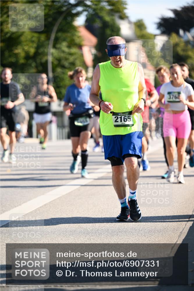 01.09.2024 - BARMER Alsterlauf Dr. Thomas Lammeyer http://msf.ph/oto/6907331 01.09.2024 09:42:37 Laufen 2165, 3762 meine-sportfotos.de