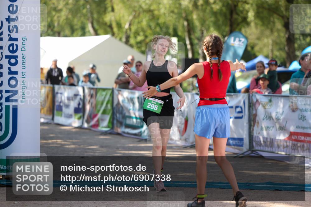 01.09.2024 - 17. Tribühne Triathlon Michael Strokosch http://msf.ph/oto/6907338 01.09.2024 11:22:10 Ziel 248, 295 meine-sportfotos.de