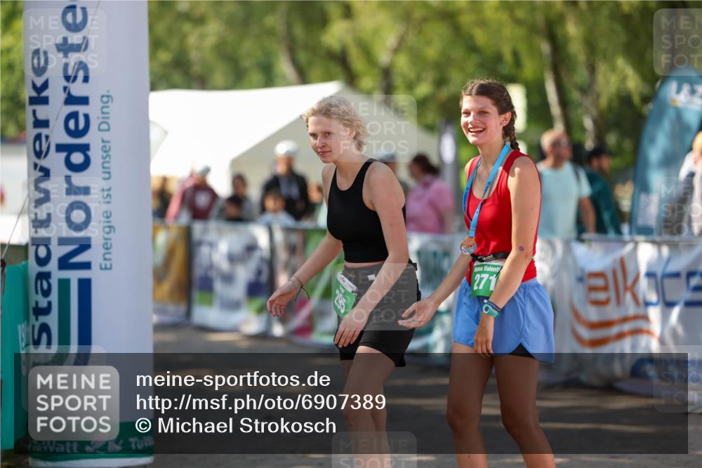 01.09.2024 - 17. Tribühne Triathlon Michael Strokosch http://msf.ph/oto/6907389 01.09.2024 11:22:13 Ziel 248, 295 meine-sportfotos.de