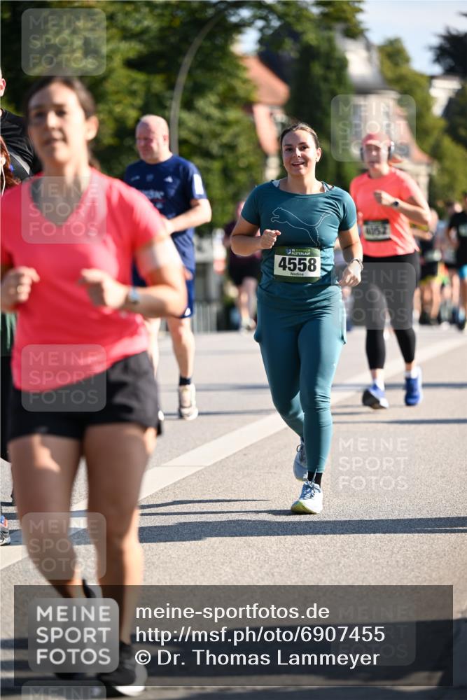 01.09.2024 - BARMER Alsterlauf Dr. Thomas Lammeyer http://msf.ph/oto/6907455 01.09.2024 09:42:44 Laufen 4558 meine-sportfotos.de