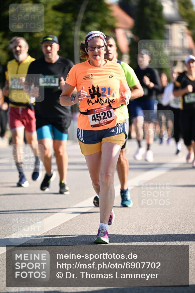 01.09.2024 - BARMER Alsterlauf Dr. Thomas Lammeyer http://msf.ph/oto/6907702 01.09.2024 09:42:52 Laufen 21, 35, 4520 meine-sportfotos.de
